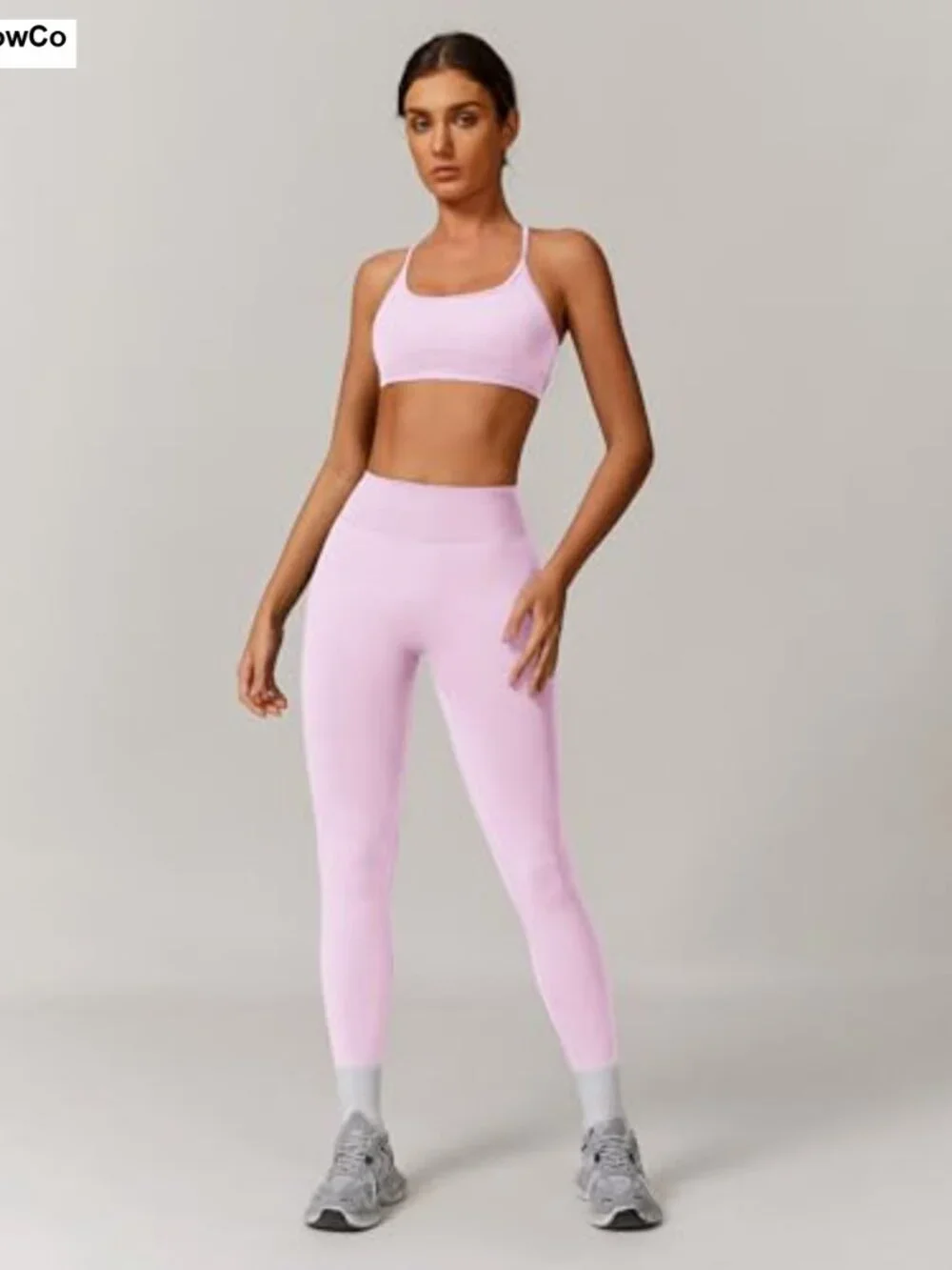 Seamless Two Piece Workout Set Strappy Sports Bra Scrunch Leggings